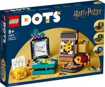 LEGO DOTS Zestaw na biurko z Hogwartu 41811