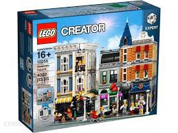 LEGO CREATOR EXPERT  PLAC ZGROMADZEŃ 10255